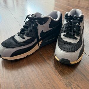 Nike Black and Air Max 90 trainers